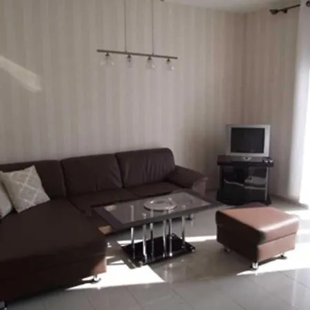 Mit Boot Dh-20952 شقة *